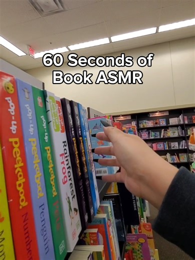 Yesss 📚 YT: MEMOIRS ASMR #asmr #publicasmr #lofiasmr #bookasmr #tapping #asmrtingles #asmrsounds #memoirsasmr #asmrforsleep #lowqualityasmr #fyp