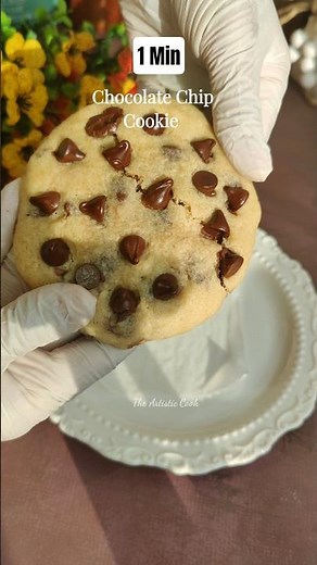 1 Min Microwave Chocolate Chip Cookie Recipe 👆🍪😍 #shorts #ytshorts #youtubeshorts