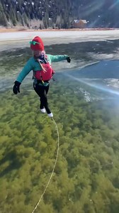 446K views · 2.8K reactions | What makes this ice so clear is that there are bigger crystals in its construction and there is almost no airbubbles in the water.  @pattiegonia | I'm From Denver | Facebook