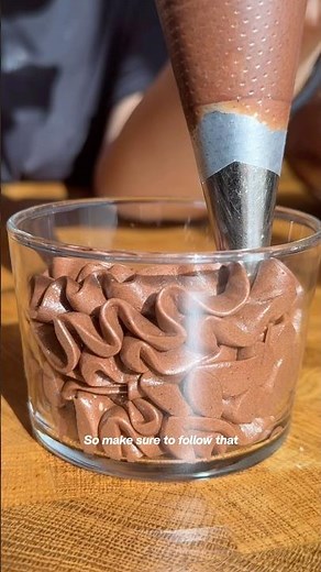 The BEST Chocolate Cream Cheese Frosting | Fudgy, Silky, 15 Minutes #frosting #chocolatecreamcheese