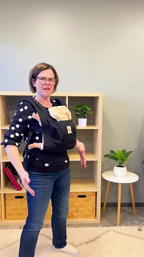 Customer Care FAQ’s: How to achieve a better fit with the newborn insert! Please note, that the infant insert is only needed for the Ergobaby Original and Ergobaby 360 Carrier. Interested in a personalized virtual fit check? Email us at support@ergobaby.com Ergobaby. We make #ParentLifeEasier.