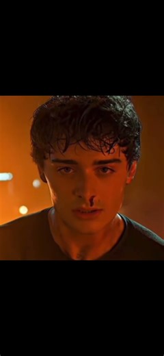 Subscribe I sub back and I’ll give you robux