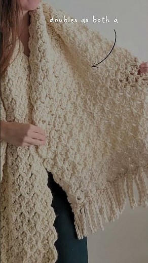 Crochet Blanket Scarf Tutorial - Crochet Pattern #crochet #crochetscarf