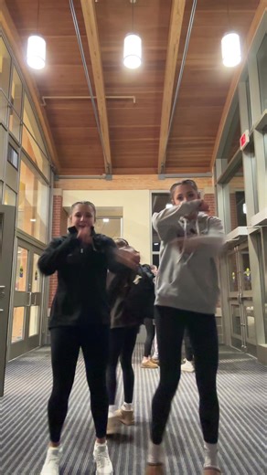 🦅🦅🦅#foryoupage #calliebrooke #ehs #cheerleading | Cheerleader