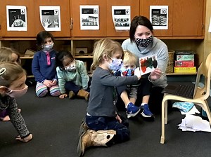 Intergenerational art connects young students with older adults