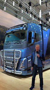 One of our first prototype hydrogen fuel cell electric trucks!💙💨 Designed for longer distances and heavy, energy-demanding assignments - here's Volvo Trucks Product Manager for H2-ICE & Fuel Cells, Daniel Bergstrand, to explain more! #hydrogenfuelcell #hydrogentrucks #electrictrucks #emobility #speedinguptheshift #drivingprogress | Volvo Trucks UK