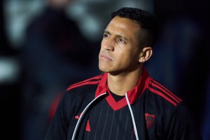 Man Utd considering using Alexis Sanchez trick to sign key player from another Premier League club