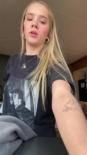 butt6crack9 (@butt6crack9)’s videos with original sound - r.e.m. lyrics