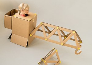 StrawBees Enable Children To Build And Create Using Just Cardboard And Straws (video)