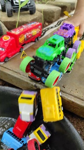 Tayo bus pushing and moster Zap #tayo #jcb #jcbgadi