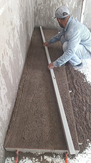 أدق التقنيات لتحقيق تشطيب مثالي في تركيب بلاط السيراميك على أسطح خزانة الملابس | حرفتي البناء