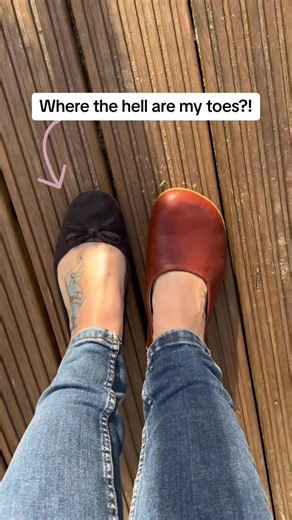 Pointy trainers are now my biggest ick. And don’t get me started on men’s officewear 🤣😬 #barefootshoes