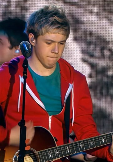 Zayn Malik's Solo Career & One Direction History