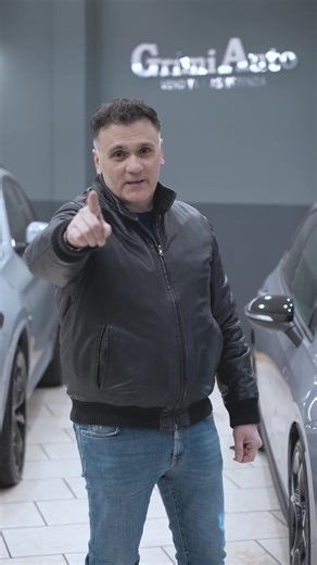 “Vieni con me… guarda cosa ti faccio vedere 👀” La Golf 8.5 GTI è qui. Sportiva, grintosa e pronta a farsi notare. Se cerchi emozioni alla guida, questa è l’auto giusta per te. 📍 Vieni a scoprirla da Grimi Auto 📞 342 513 2901 Marketing @elliedigital_agency #golfgti #golf8 #volkswagen #gti #auto