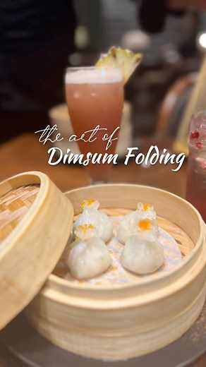 1.1K views · 7 comments | Turning dough into delightful art with every fold. 寧✨ Have you ever made dimsums before? They quite simple. Let me know if you’d like the wrapper recipe, will add it in the comments. #dimsummagic #edibleartistry #dimsum #cookingtechniques #asiancuisine #steamed #dumplings | Nonchalant Gourmand | Facebook
