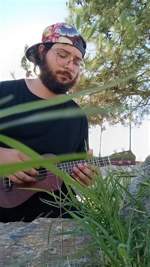 Alek Che on Instagram: "Y seguimos con la playlist shrekera del momento que la están consumiendo las pibardas pibardos pibardes más cools de latinoamérica"