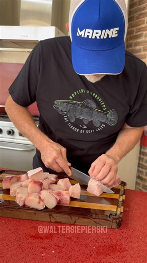 Filé de peixe frito com molho de gengibre 🫚 🐟#comida #receita #peixefrito