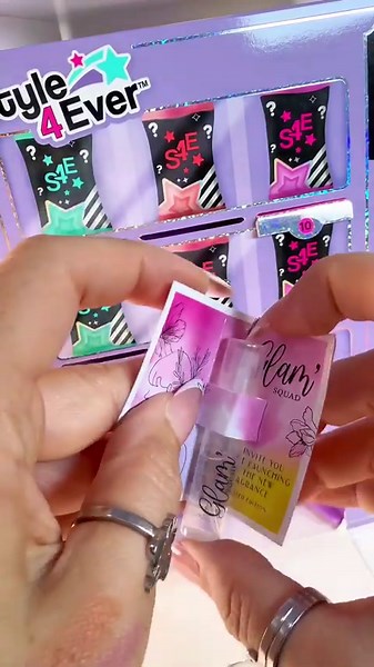 Mini beauty surprise vending machine #asmr #makeup #vending