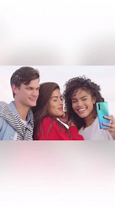 1.4K views · 49 reactions | Păstrează frumusețea fiecărei clipe și creează-ți propriul filtru prin care vezi lumea. Huawei P30 Pro te ajută cu senzorul SuperSpectrum. Cu această funcție de înregistrare video, amintirile tale prind viață, indiferent de condițiile externe. bit.ly/RO-Huawei-P30-Pro #HuaweiP30Pro | Huawei Mobile | Facebook