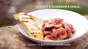 190K views · 256 reactions | Rychlá a jednoduchá příprava a hlavně skvělá chuť, která připomene dovolenou u moře. Uvařte si výtečné krevety s česnekem a chilli spolu se Zdeňkem Pohlreichem! Spoustu dalších receptů s krevetami najdete ZDE ➡️ https://iprima.tv/krevety | Prima FRESH | Facebook