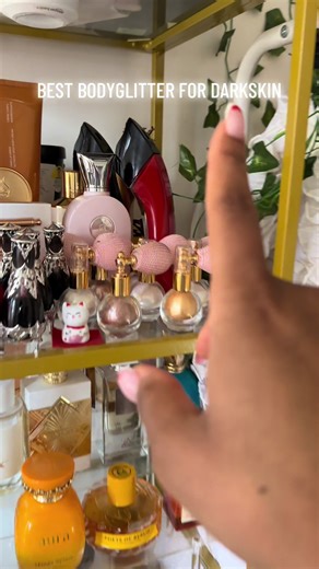 This is the best glitter for my dark skin girly. I literally get stopped everywhere. I go because his body glitter, I will post a tutorial how to use it too. #bodyglitter #darkskin #makeup