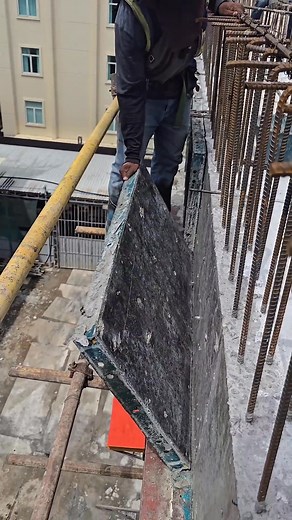 53K views · 75 reactions | Euroform formwork removing _shorts _construction _building #form #formwork #usa #shortsreels #foryou #construction #foryouruction #CON | Construction Box Watch | Facebook