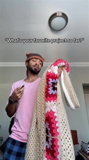 The baddest one 😜 Thank you @Carvalho Crochets 🧶👑 for the inspiration! AND YES I KNOW THERE’S A STRING HANGING OUT THE BACK IT’S STARTING THERE! 😤 #crochetersoftiktok #crochettok #fyp #crochet