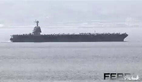 🇺🇸🇬🇮| El portaaviones USS Gerald R. Ford fue avistado esta mañana cruzando el estrecho de Gibraltar rumbo al Atlántico, en su regreso a Estados Unidos tras más de 300 días de despliegue.El buque abandonó el Mediterráneo acompañado por dos destructores de misiles guiados clase Arleigh Burke.