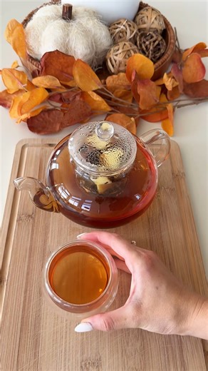 Homemade spiced apple tea ✨🍂🍎 This is such a cozy tea recipe for the Fall season 🍁 | Autumn Blessings
