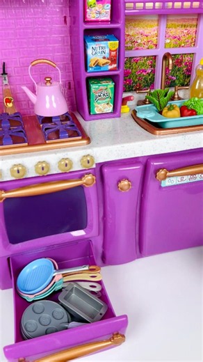Organizing Mini Pots And Pans In The Kitchen