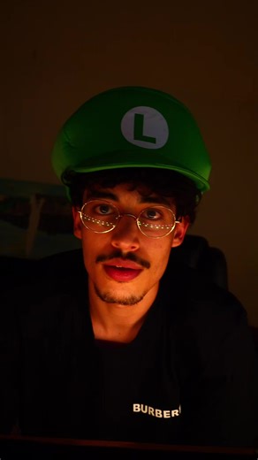 J’en avais marre qu’on dorme sur Luigi alors j’ai passé 2 semaines à créer un site web ENTIER pour prouver qu’il est meilleur que Mario. Oui, vraiment. Tous les arguments, toutes les comparaisons, tout y est. La vérité va enfin éclater 🟢 Alors… je mets le site en ligne ou pas ? 👀 #L#LuigiM#MarioN#NintendoF#FypDebate