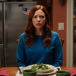 “You’re not half the person your sister is,” my mom said right at the dinner table. I pushed my chair back and replied, “Then she can start paying your rent.” My dad froze: “Rent? What rent?!” For a beat, nobody moved, like the whole room was waiting to see if I’d take it back. I’m Meline Harris—Maddie to anyone who’s earned it. I’m 28, living in that rain-washed corner of the Pacific Northwest where porch lights come on early and the coffee cups sweat in your hand. Most days, I’m fine. I’m good