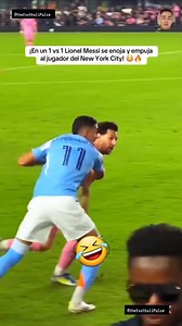 Messi is cooking both players and referee #fypfootball #football #messi | the Football Pulse