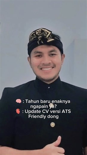 Firdhan Dicho Andy Nouval on Instagram: "Tahukah kamu jika 2026 persaingan kerja semakin tinggi? Oleh karena itu, selain kita harus update diri, update CV juga perlu lho apalagi yang akan mau ngelamar kerja karena sangat menentukan nasib kita dalam proses seleksi di suatu perusahaan. Lalu, bagaimana cara update CV yang benar di tahun 2026? FORMAT CV ATS FRIENDLY adalah solusinya sebab CV ATS friendly adalah Curriculum Vitae (CV) yang diformat secara spesifik agar mudah dibaca, diproses, dan dian