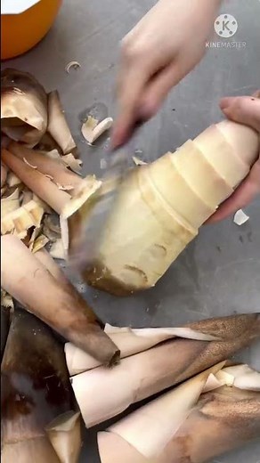 How to Peel and Clean Bamboo Shoot /Peel and Clean Bamboo Shoots - Bamboo Shoots #Shorts #Lincooking