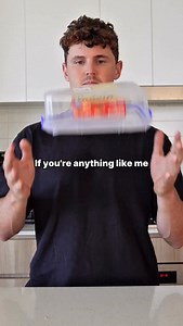 The best diet is the one you can stick to! And I don’t know about you, but if I had this dessert combo in my diet, I’d be way more likely to stick to it! As per usual, follow me for more delicious macro friendly recipes :) High Protein Dessert! 219 calories • Carbs 24.8g • Fat 4.9g • Protein 17.1g Ingredients • Paul’s Plus Protein Caramel – 160g • Biscoff Biscuit – 1 biscuit (15.5g) • Nestlé White Choc Bits – 10g | Reform Nutrition & Training