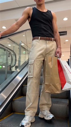 Stop buying too many clothes and still have no good daily outfit ideas