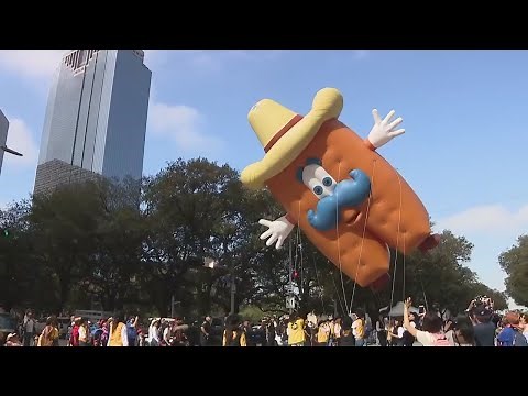 LIVE: Houston Livestock Show & Rodeo Parade underway