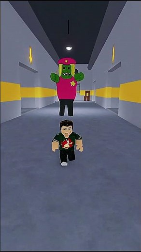 Roblox me in POLICE GIRL PRISON RUN 🥺#roblox #shorts