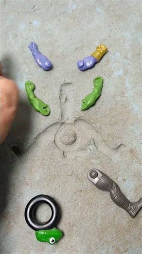 Casting Brian Routh's Two Ringed 'Twins' Figure in Molten Lead