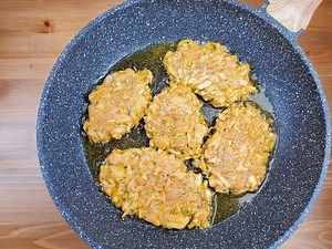 How To Make Delicious Crispy Chicken Cutlets | Family Dinner in 15 minutes