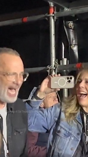 There’s no other way but to sing your heart out to #BruceSpringsteen! #TomHanks and his wife #RitaWilson were caught having the time of their life in Barcelona during Springsteen’s concert. | Access