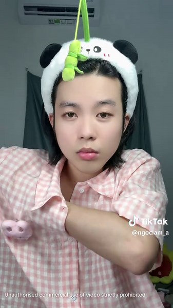 Ai hay ra mồ hôi chân, tay, néc thì tham khảo thử em bột này nhen #khumuiwingsup #hoinach #hoichan #botkhumui