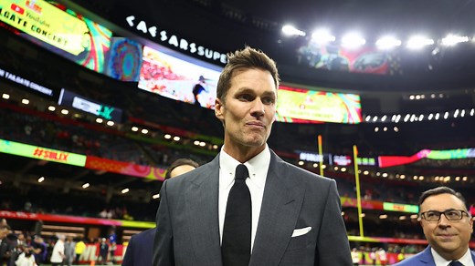 Tom Brady is reportedly dating model Irina Shayk after his divorce from Gisele Bündchen