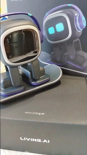 Unboxing EMO: The AI Desktop Pet