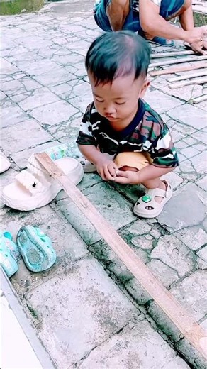 bermain jeruk di atas bangbu seru banget #lucu #mainananak #wooow