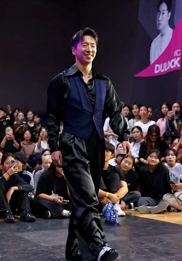 Street Dance Connection: Waacking Battle Highlights