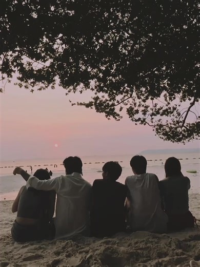 With your guys again @คอร์นเน่🌽 @DORA @ROBOT 🧿 @𝓝𝓸𝓷𝓰 🐹 #peachice29