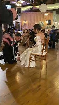How to get the Garter from the Bride.