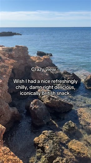 The only bad thing about a hot holiday when it’s cold out is that we’re not there to snack on, right? And yes you rest it correctly, we are indeed a British icon. 🥳 | Mr.Freeze